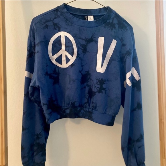 H&M LOVE Peace Sign Tie Dye Crop Sweatshirt - Picture 3 of 5